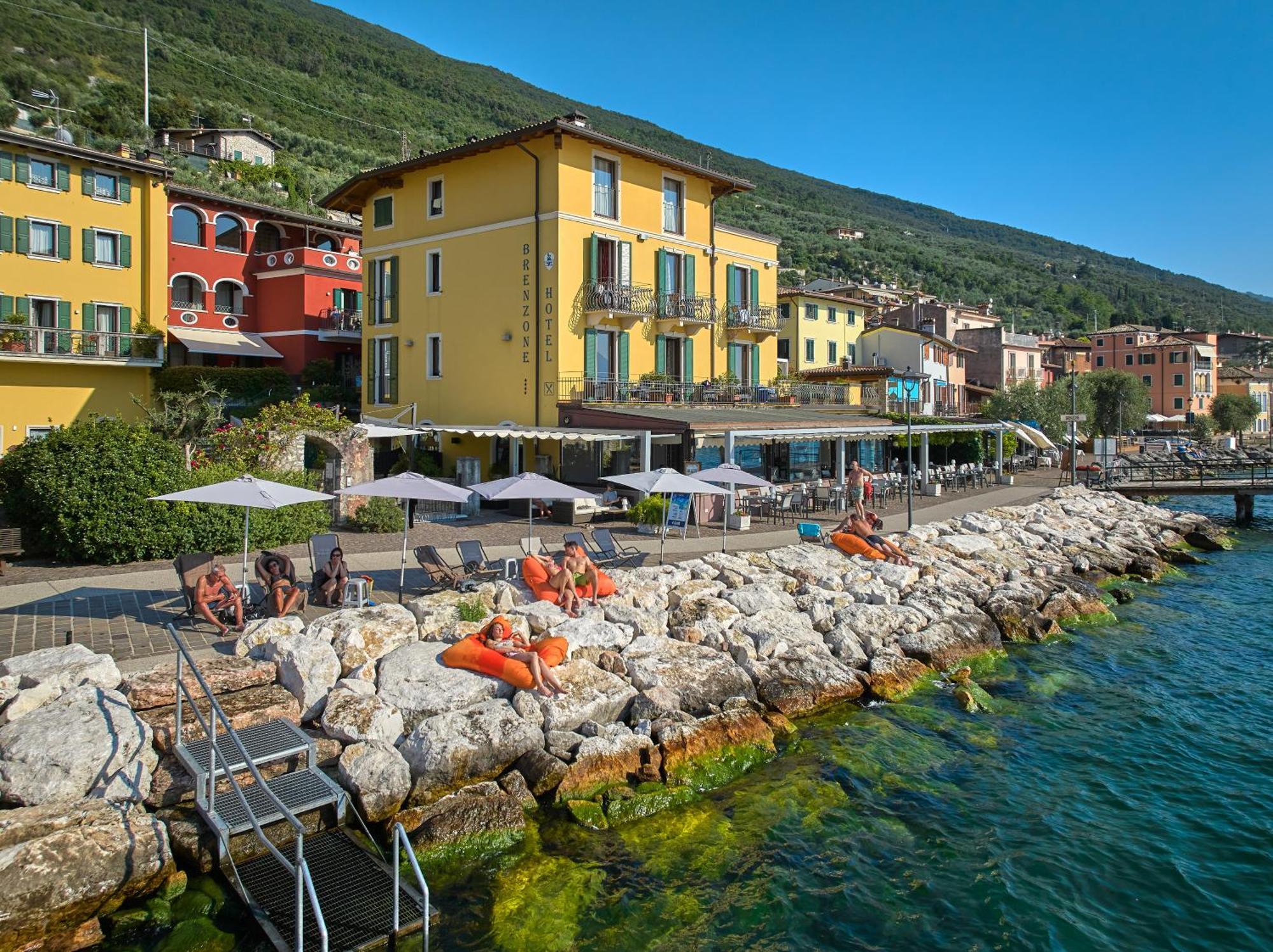 Lake Front Hotel Brenzone Экстерьер фото