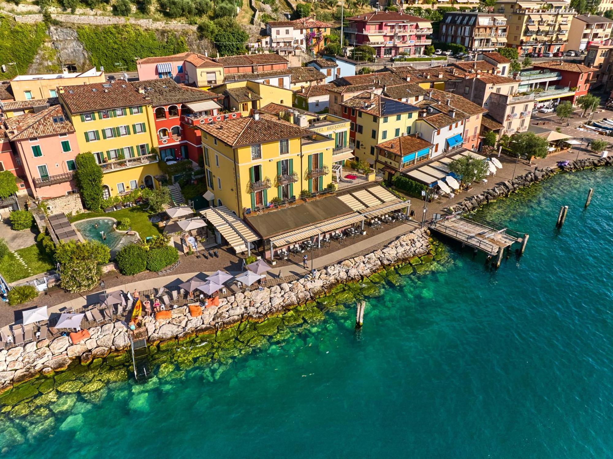 Lake Front Hotel Brenzone Экстерьер фото